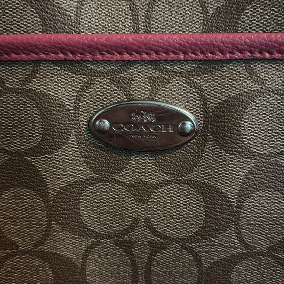 Coach purse - Picture 2 of 8
